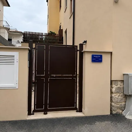 Five Apartamento Fondi